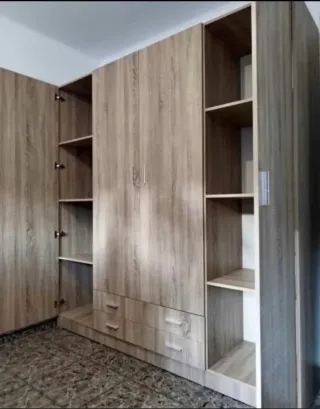 Armario modular madera beige y marrón