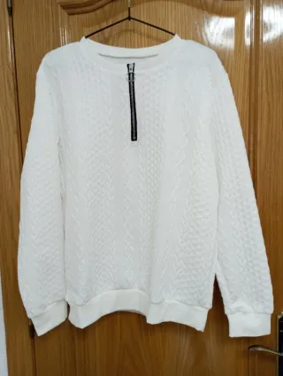 Sudadera blanca con cremallera
