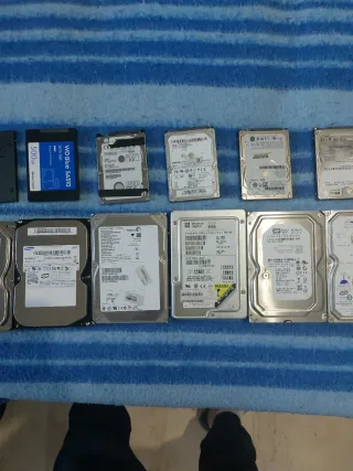 Discos SSD y HDD Kingston, Toshiba, WD