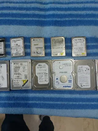 Discos SSD y HDD Kingston, Toshiba, WD
