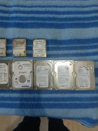 Discos SSD y HDD Kingston, Toshiba, WD