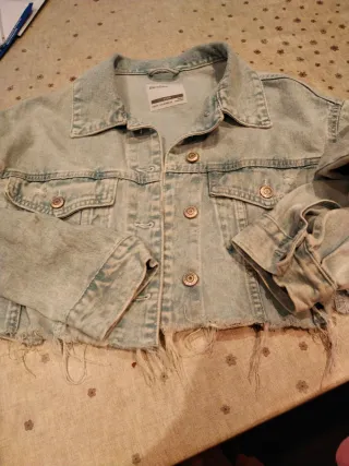 Chaqueta vaquera Bershka azul