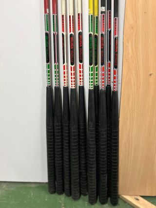 Tacos de billar de colores,a 15€ la unidad