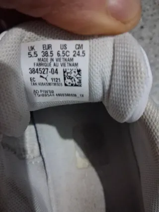 Zapatillas Puma Blancas y Rosas