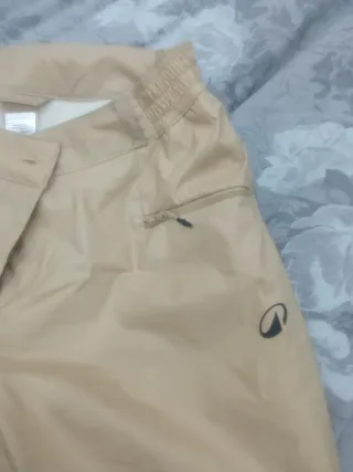 Pantaloncini da sci beige da donna
