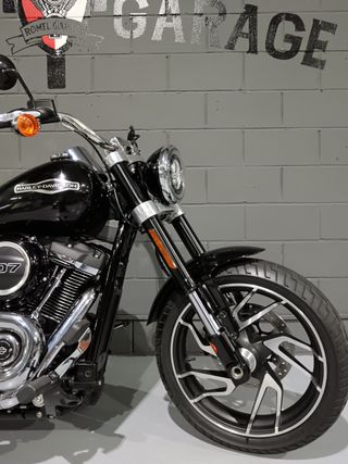 Harley Davidson Sportglide Negra