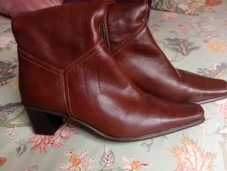 Botas altas de piel nuevas