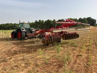 Grada de discos Kverneland