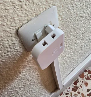 Enchufe plegable (3 conexiones)