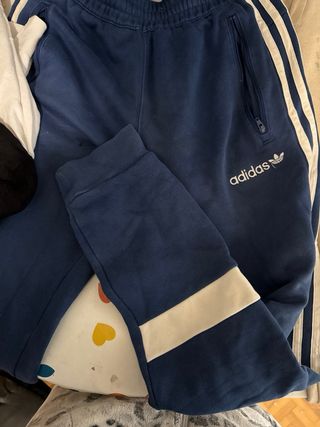 Set de Ropa Talla S/M Adidas y Bershka