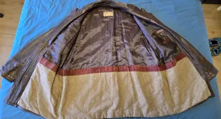 Chaqueta de piel tres cuartos