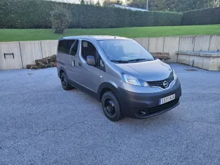 Nissan NV200 2011