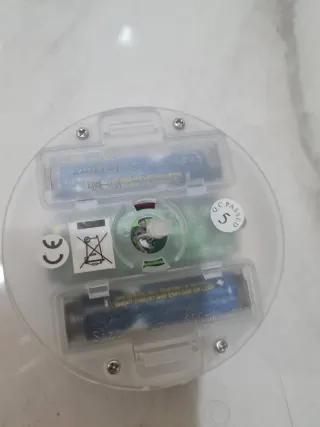 Lámpara solar flotante