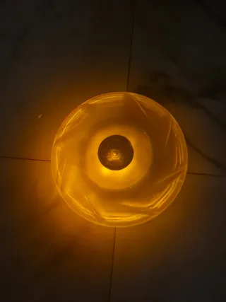 Lámpara solar flotante