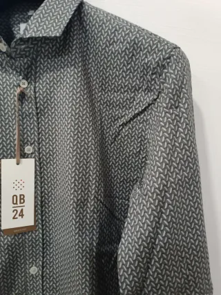 Camicia uomo QB24 fantasia geometrica taglia XL