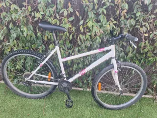 Bicicleta Rockrider Blanca