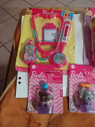 Barbie Veterinario e Microfono Giocattolo
