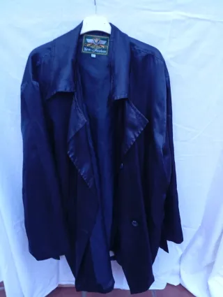 Chaqueta de raso para mujer