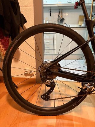 Bicicleta Giant Revolt Advance 2 Negra