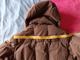 Piumino donna con cappuccio marrone