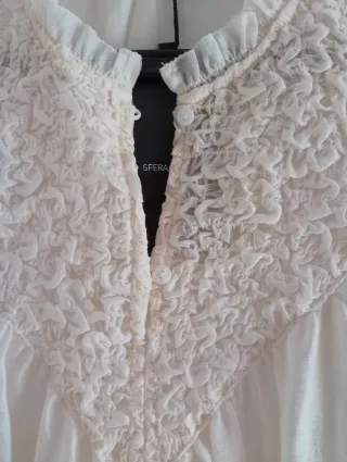 Blusa romántica Sfera