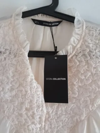 Blusa romántica Sfera