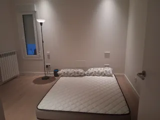 Sofá 3 plazas + Colchón 1.50 + Mesas+Espejo