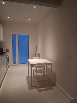 Sofá 3 plazas + Colchón 1.50 + Mesas+Espejo