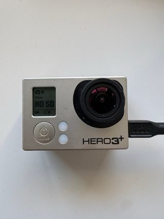 GoPro Hero 3+ con pantalla y accesorios