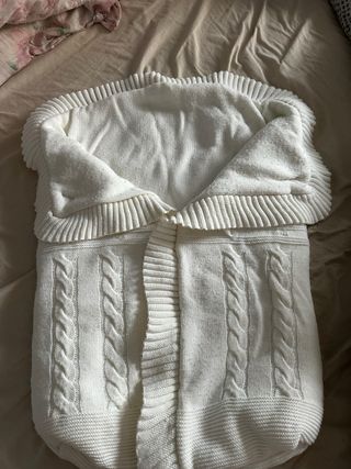 Saco capazo bebé tejido blanco