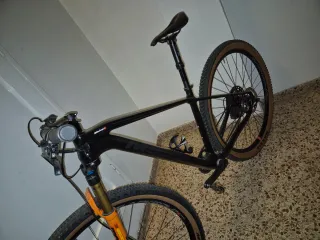 Bicicleta Montaña Carbono Rígida