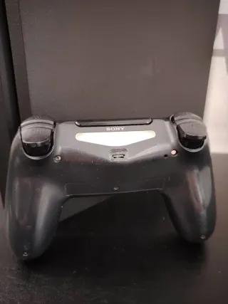 PS4 Slim 500GB Negra + 1 Año Garantía