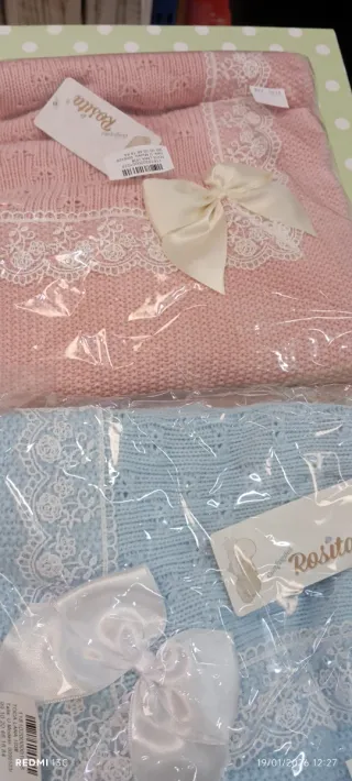 Toquilla bebé con lazo rosa