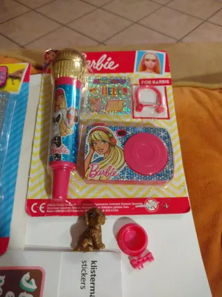 Barbie: Diario, Microfono, Adesivi
