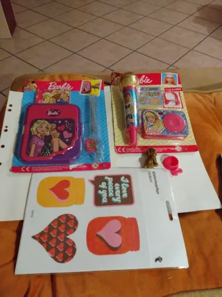Barbie: Diario, Microfono, Adesivi