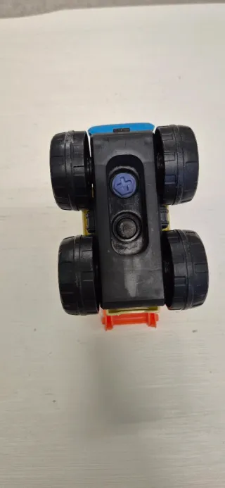 Tractor de juguete para construir