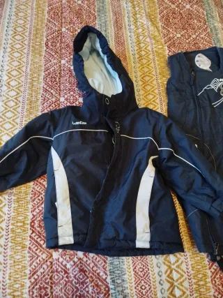 Conjunto nieve niños mono y abrigo