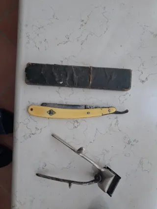 Set Barbiere Anni '40: Rasoio, Clippers, Forbici