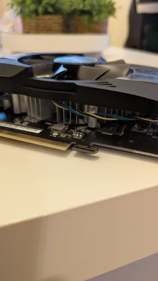 Tarjeta Gráfica ASUS Phoenix GTX 1050 Ti