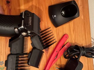 Máquina cortapelos profesional con accesorios