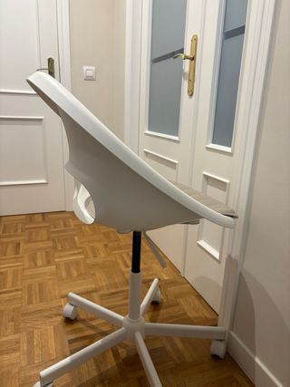 Silla Ikea Blanca y Beige Moderna