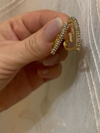 Orecchini a cuore dorati con strass