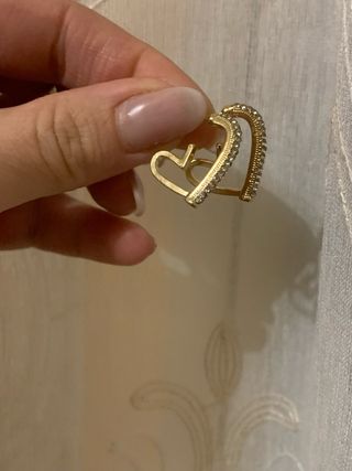 Orecchini a cuore dorati con strass