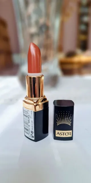 Labial Astor Marrón Dorado