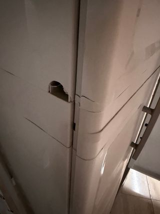 Armario de resina beige y gris