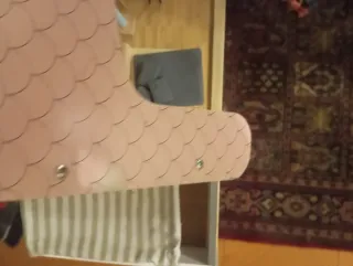 Casa delle bambole in legno