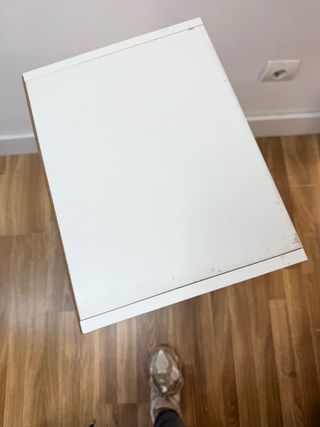 Estantería blanca de madera