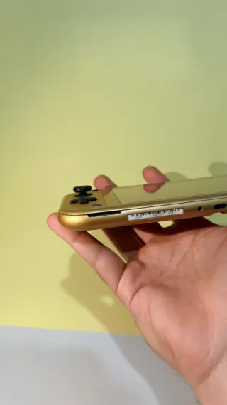 Nintendo Switch Lite dorata edizione speciale Zelda