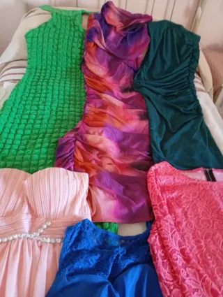 Lote de 12 vestidos, de fiesta y cóctel. Tallas S,