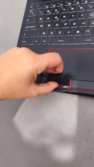 MSI GE63 Raider ordenador gaming portatil